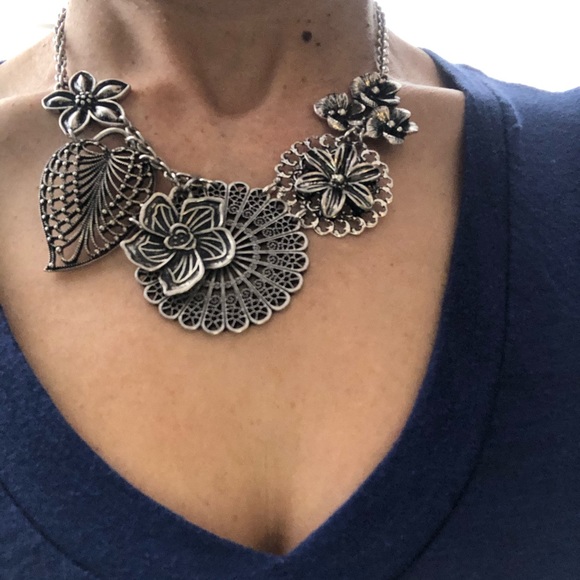 🌟 2 for $16 🌟Premier Designs Botanical necklace - Picture 1 of 2